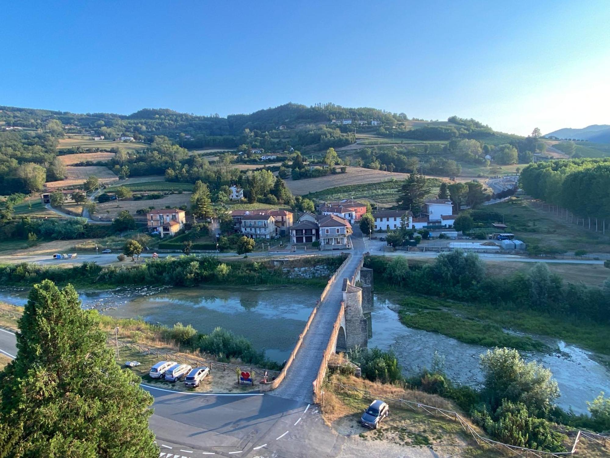Vakantiehuis Casa Dolce Vista Monastero Bormida Eksteriør billede