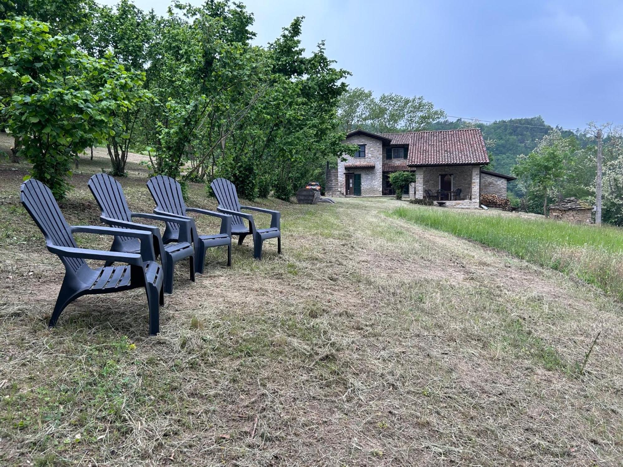 Vakantiehuis Casa Dolce Vista Monastero Bormida Eksteriør billede